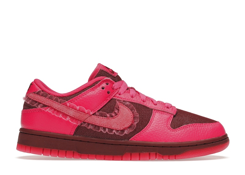 Nike Dunk Low Valentine&#39;s Day (2022) (Women&#39;s)