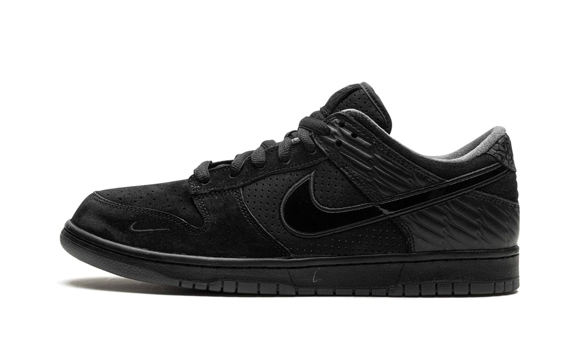 Nike SB Dunk low Ducks of a Feather Black University of Oregon PE