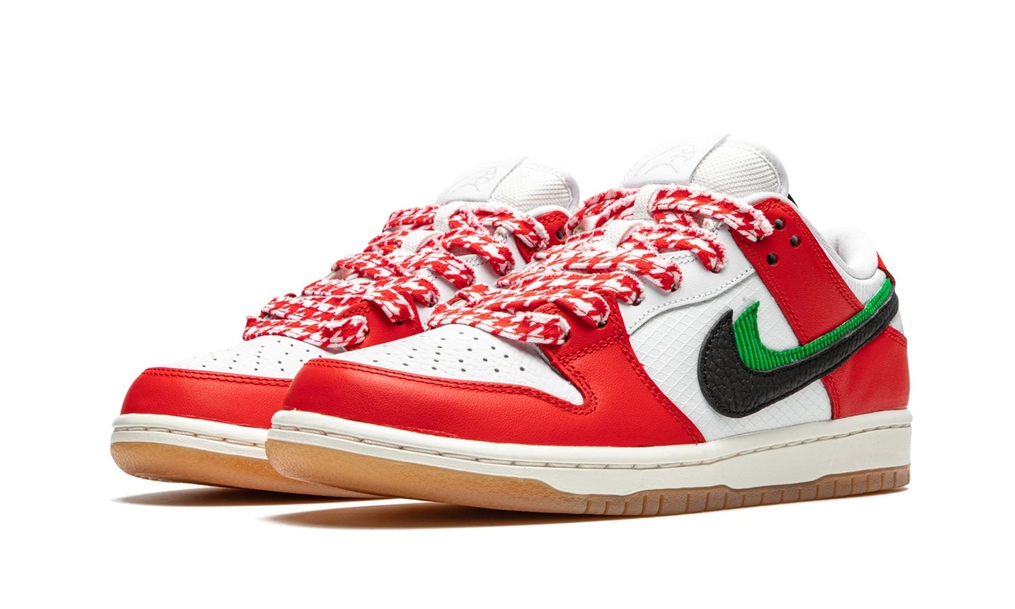 Nike SB Dunk Low Pro QS Habibi